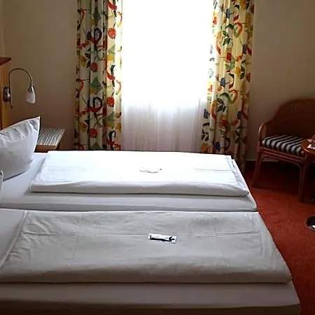 Elegant Otel 3*