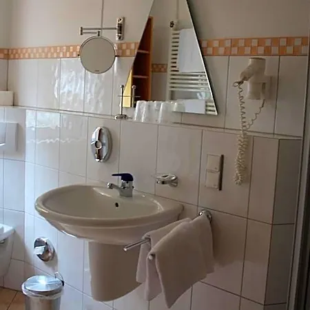 Elegant Otel 3*