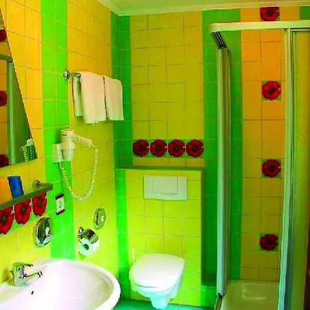 Otel Elegant